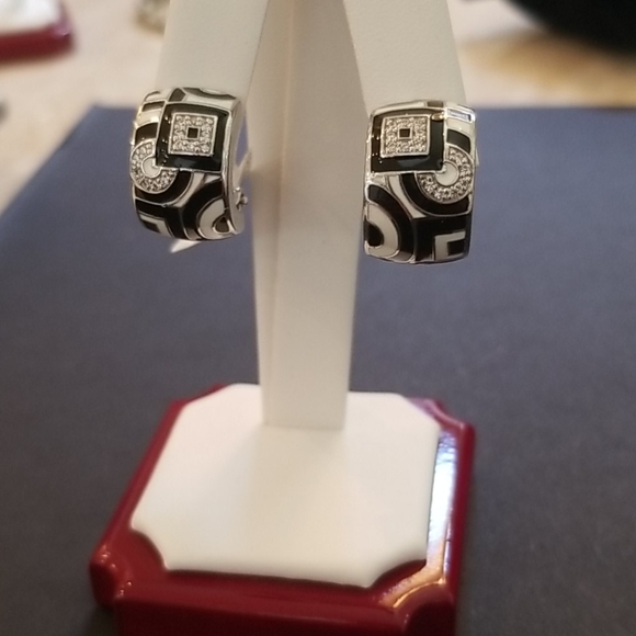 earrings - Picture 1 of 4